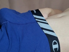 Gay masturbation with an Asian twink ends up in a facial