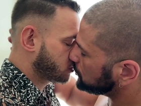 Muscular body and big cock in raw gay action