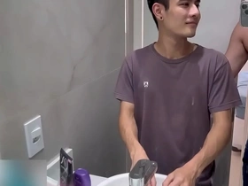 Surprising visit from an Asian boy for gay sex